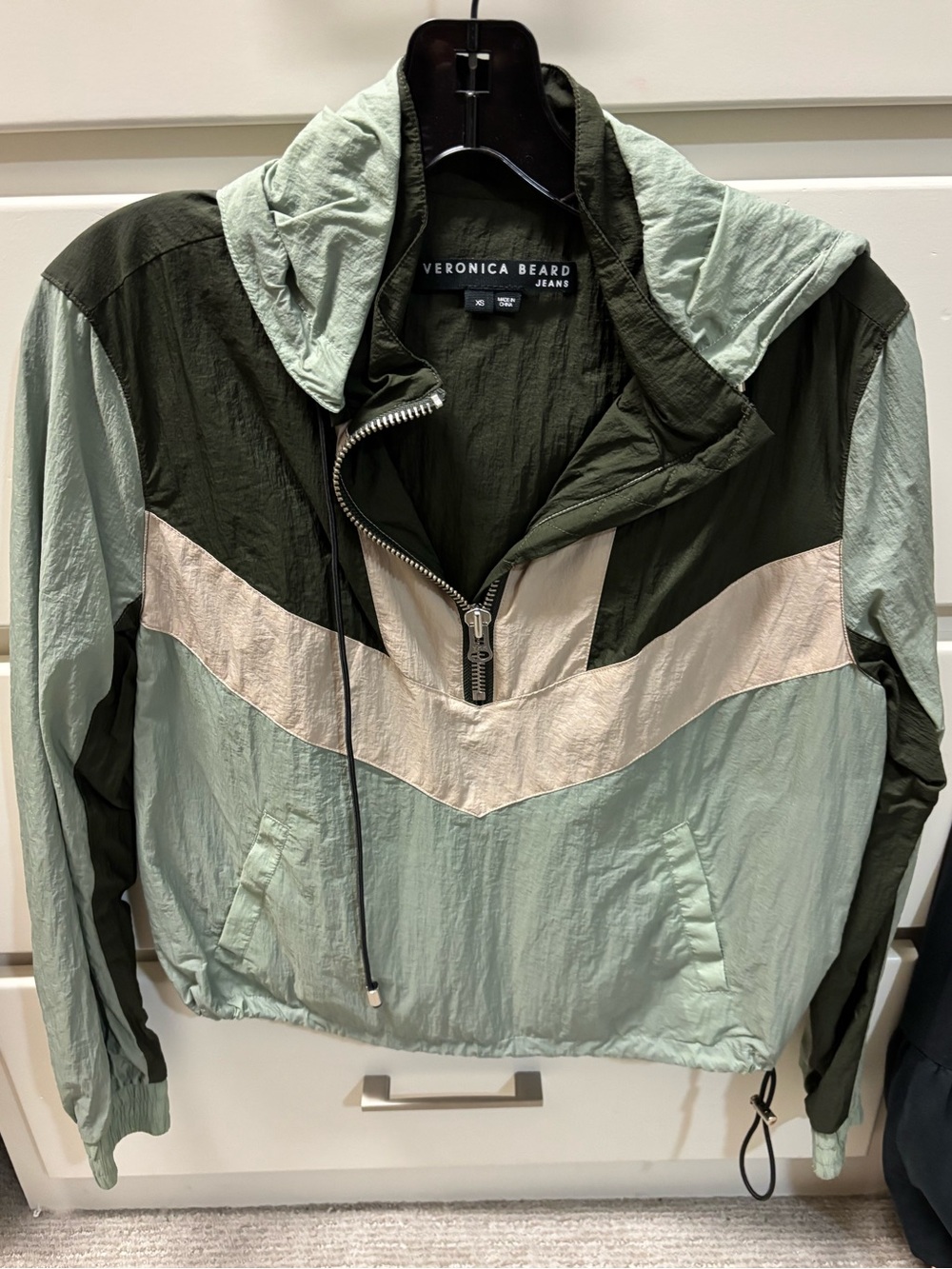 Veronica Beard Two-Tone Sage and Olive Colorblock Pullover Windbreaker